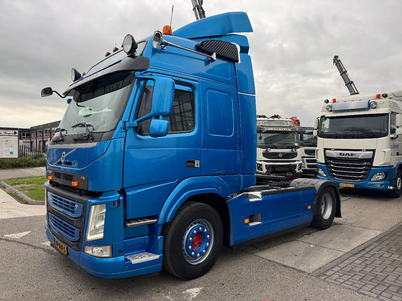 Тягач Volvo FM 370 4X2 SPOILERS EURO 6 SKIRTS HOLLAND TRUCK: фото 1