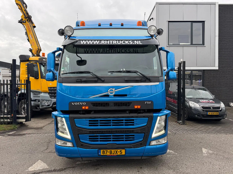 Volvo FM 370 4X2 SPOILERS EURO 6 SKIRTS HOLLAND TRUCK TÜV TILL 09-2025 - Тягач: фото 2 Volvo FM 370 4X2 SPOILERS EURO 6 SKIRTS HOLLAND TRUCK TÜV TILL 09-2025 - Тягач: фото 2