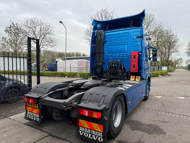 Volvo FM 370 4X2 SPOILERS EURO 6 SKIRTS HOLLAND TRUCK TÜV TILL 09-2025 - Тягач: фото 5 Volvo FM 370 4X2 SPOILERS EURO 6 SKIRTS HOLLAND TRUCK TÜV TILL 09-2025 - Тягач: фото 5