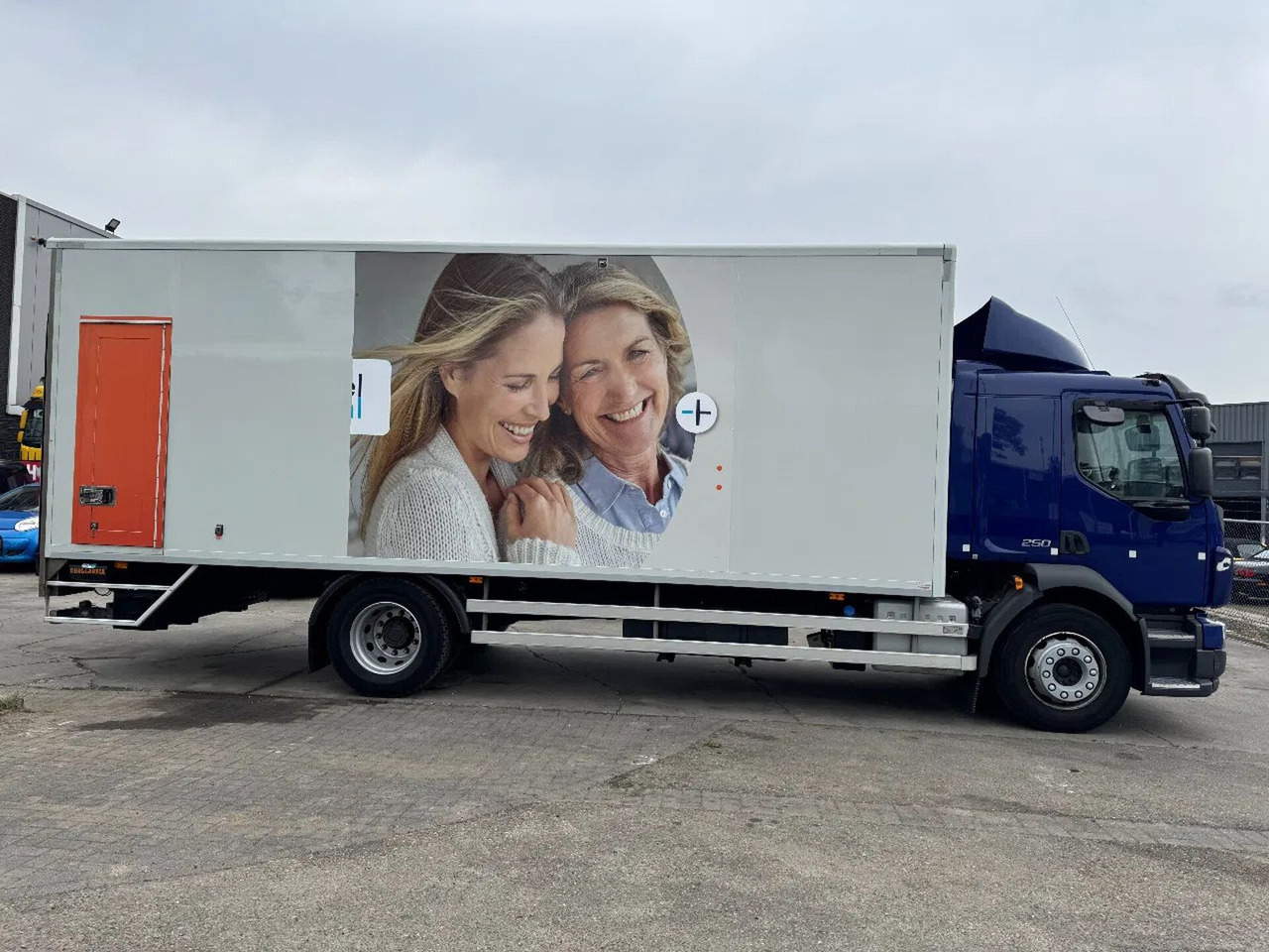 Volvo FL 250 4X2 - EURO 6 + DHOLLANDIA LIFT + TÜV 04-2 - Грузовик с закрытым кузовом: фото 3 Volvo FL 250 4X2 - EURO 6 + DHOLLANDIA LIFT + TÜV 04-2 - Грузовик с закрытым кузовом: фото 3