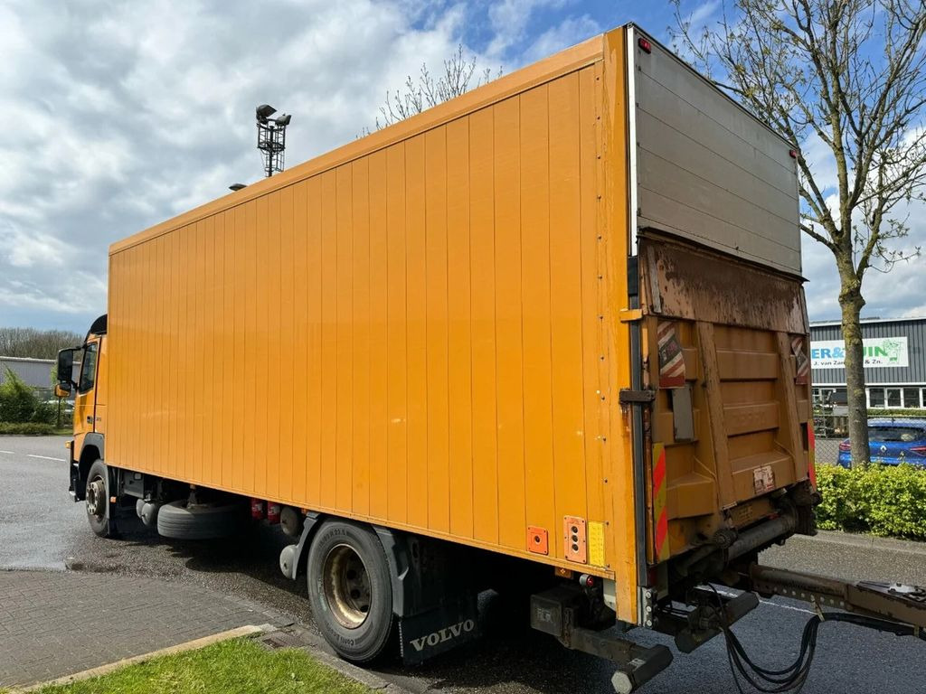 Volvo FM 370 4X2 EURO 6 + CARGOBOX + CARGOLIFT ZEPRO - Грузовик с закрытым кузовом: фото 5 Volvo FM 370 4X2 EURO 6 + CARGOBOX + CARGOLIFT ZEPRO - Грузовик с закрытым кузовом: фото 5