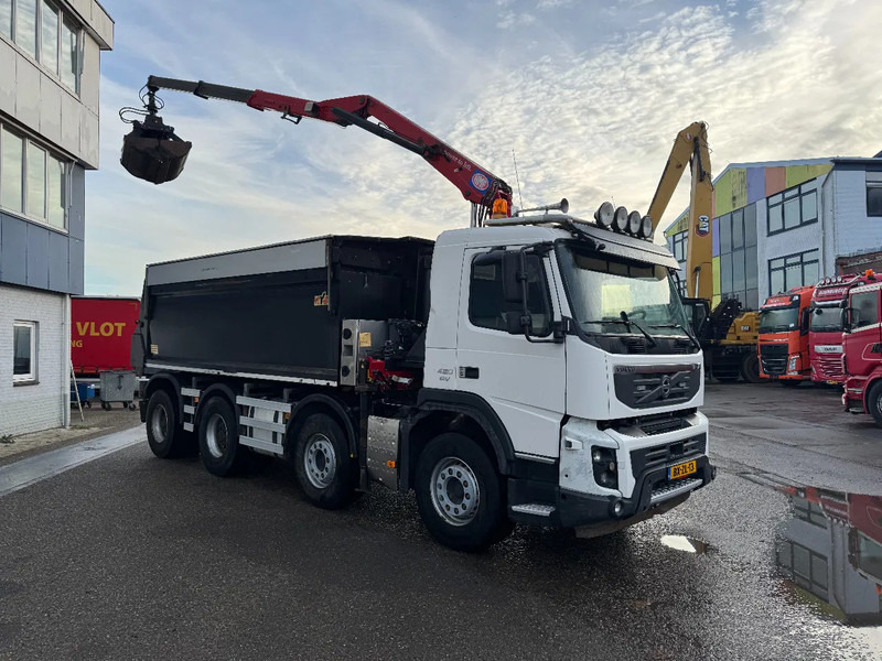 Volvo FMX 420 8X4 HMF 1643Z2 + REMOTE CONTROL + HYVA KIPPER - Самосвал, Автоманипулятор: фото 4 Volvo FMX 420 8X4 HMF 1643Z2 + REMOTE CONTROL + HYVA KIPPER - Самосвал, Автоманипулятор: фото 4