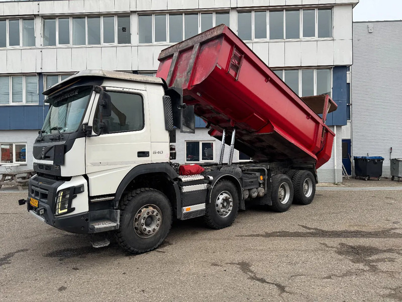 Volvo FMX 540 8X4 FULL STEEL HUB REDUCTION JORPE RETARDER - Самосвал: фото 1 Volvo FMX 540 8X4 FULL STEEL HUB REDUCTION JORPE RETARDER - Самосвал: фото 1