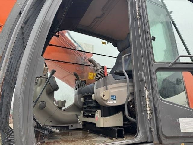 Гусеничный экскаватор HITACHI ZX 350 LCN: фото 12 Гусеничный экскаватор HITACHI ZX 350 LCN: фото 12