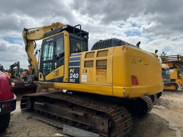 Komatsu PC 240 NLC-10 - Гусеничный экскаватор: фото 3 Komatsu PC 240 NLC-10 - Гусеничный экскаватор: фото 3