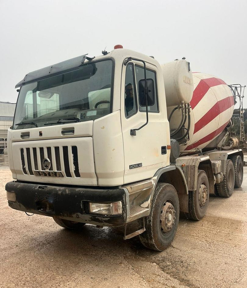 Autobetoniera Astra HD7 84 42 - Автобетоносмеситель: фото 4 Autobetoniera Astra HD7 84 42 - Автобетоносмеситель: фото 4