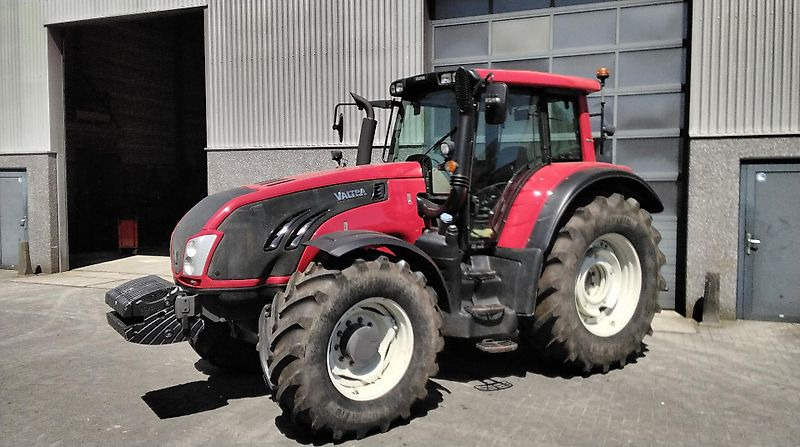Valtra T153 Versu - Трактор: фото 1 Valtra T153 Versu - Трактор: фото 1