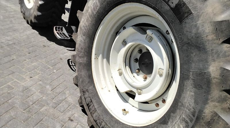 Valtra T153 Versu - Трактор: фото 5 Valtra T153 Versu - Трактор: фото 5