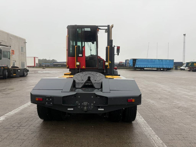 Kalmar Terminal tractor / Terminal-Zugmaschine / - Тягач: фото 4 Kalmar Terminal tractor / Terminal-Zugmaschine / - Тягач: фото 4