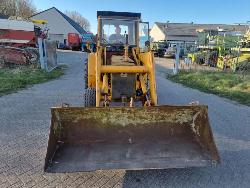 John Deere JD410 - Трактор: фото 3 John Deere JD410 - Трактор: фото 3