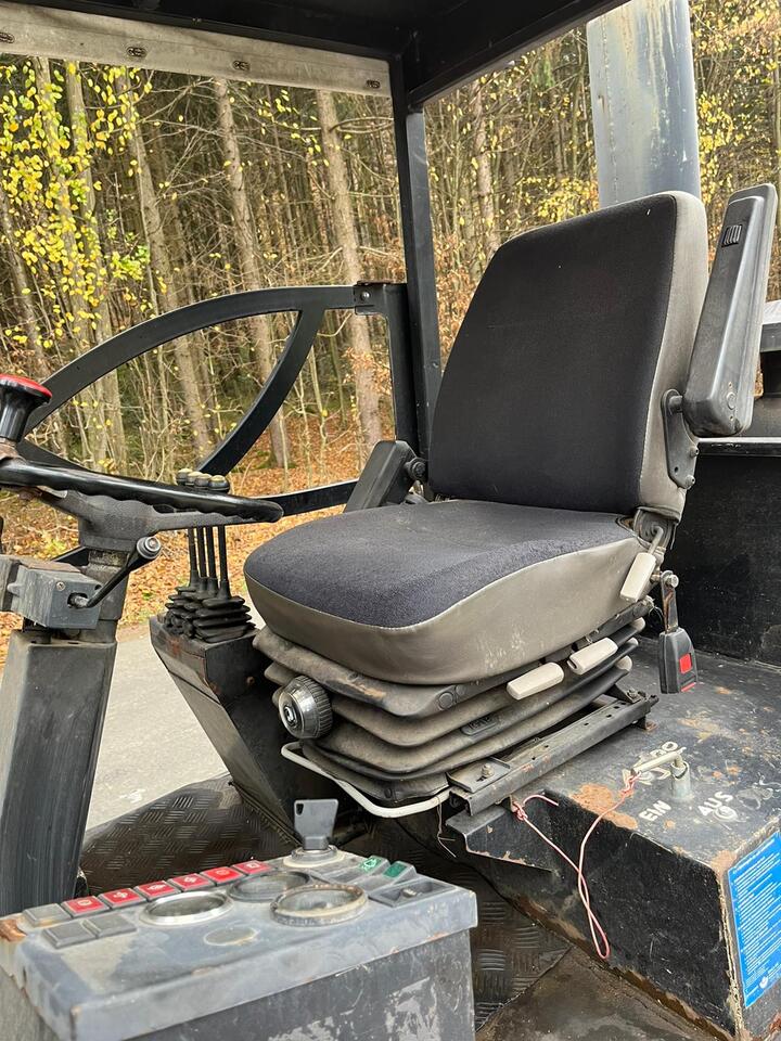 Вилочный погрузчик CLARK DPL 60: фото 11