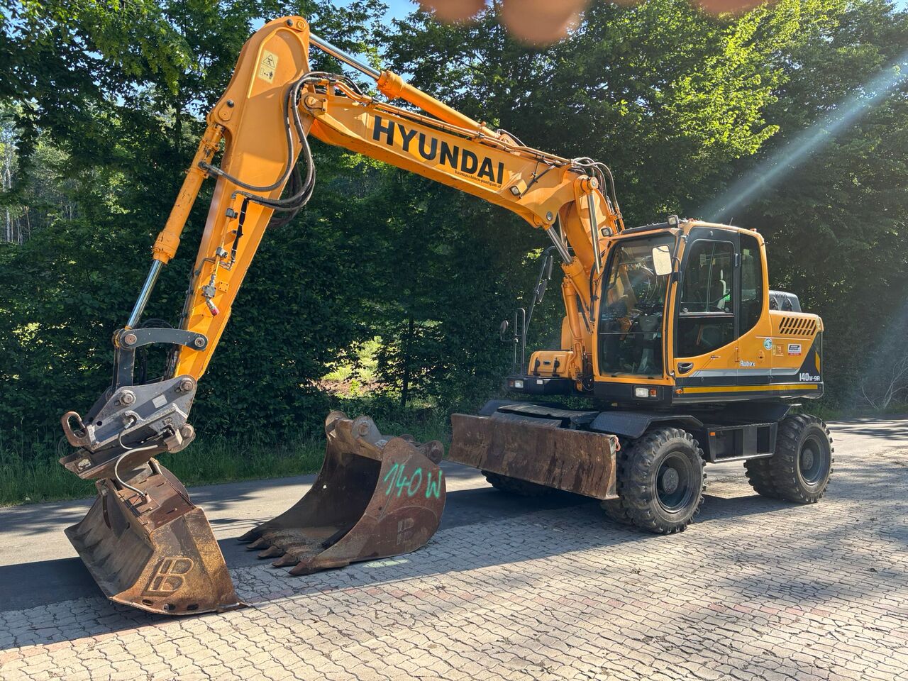 HYUNDAI R 140 W-9A - Колёсный экскаватор: фото 3 HYUNDAI R 140 W-9A - Колёсный экскаватор: фото 3