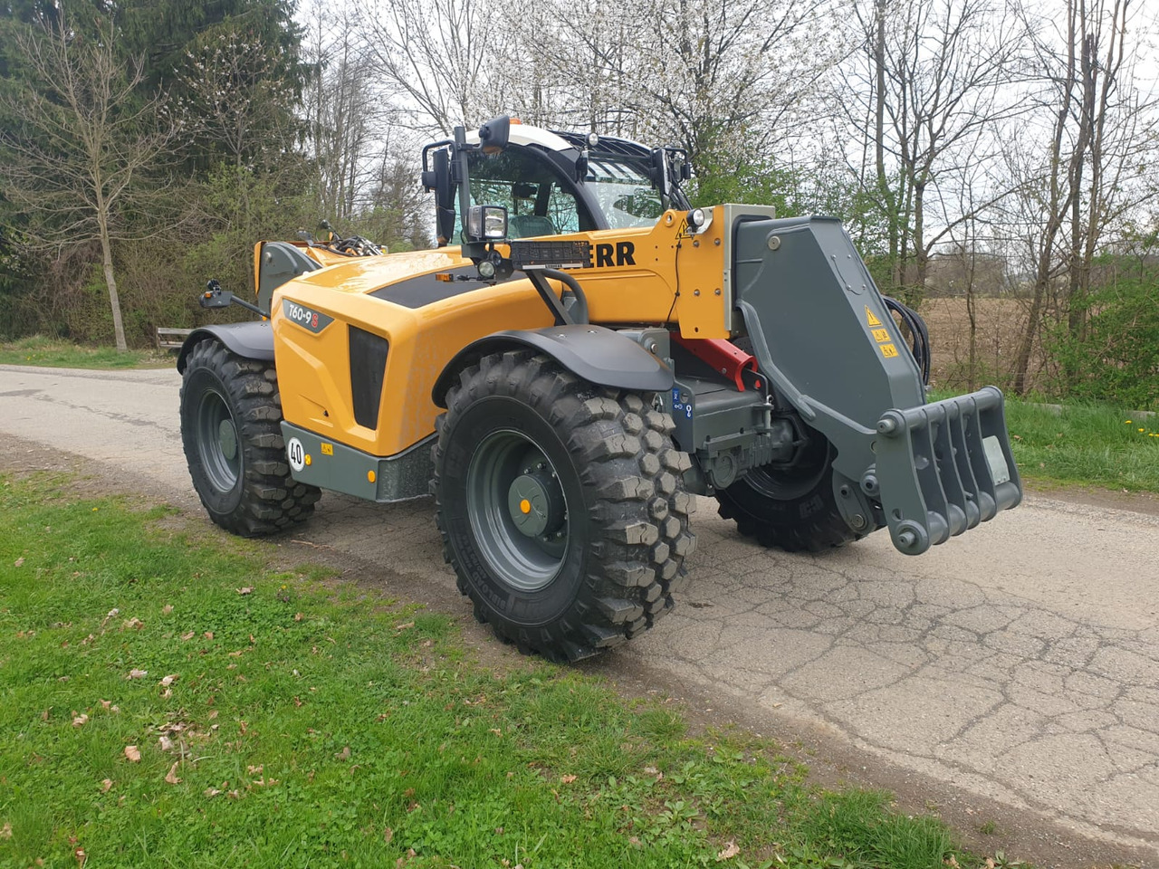 LIEBHERR T 60-9s - Телескопический погрузчик: фото 5 LIEBHERR T 60-9s - Телескопический погрузчик: фото 5
