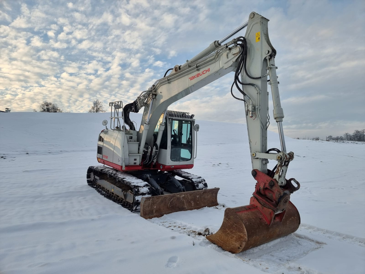 TAKEUCHI TB 2150 R - Гусеничный экскаватор: фото 4 TAKEUCHI TB 2150 R - Гусеничный экскаватор: фото 4