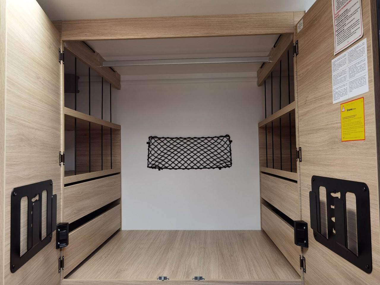 Полуинтегрированный автодом Chausson 650 TITANIUM / - 2026 - / 165PS - 8G. / HUBBETT: фото 22 Полуинтегрированный автодом Chausson 650 TITANIUM / - 2026 - / 165PS - 8G. / HUBBETT: фото 22