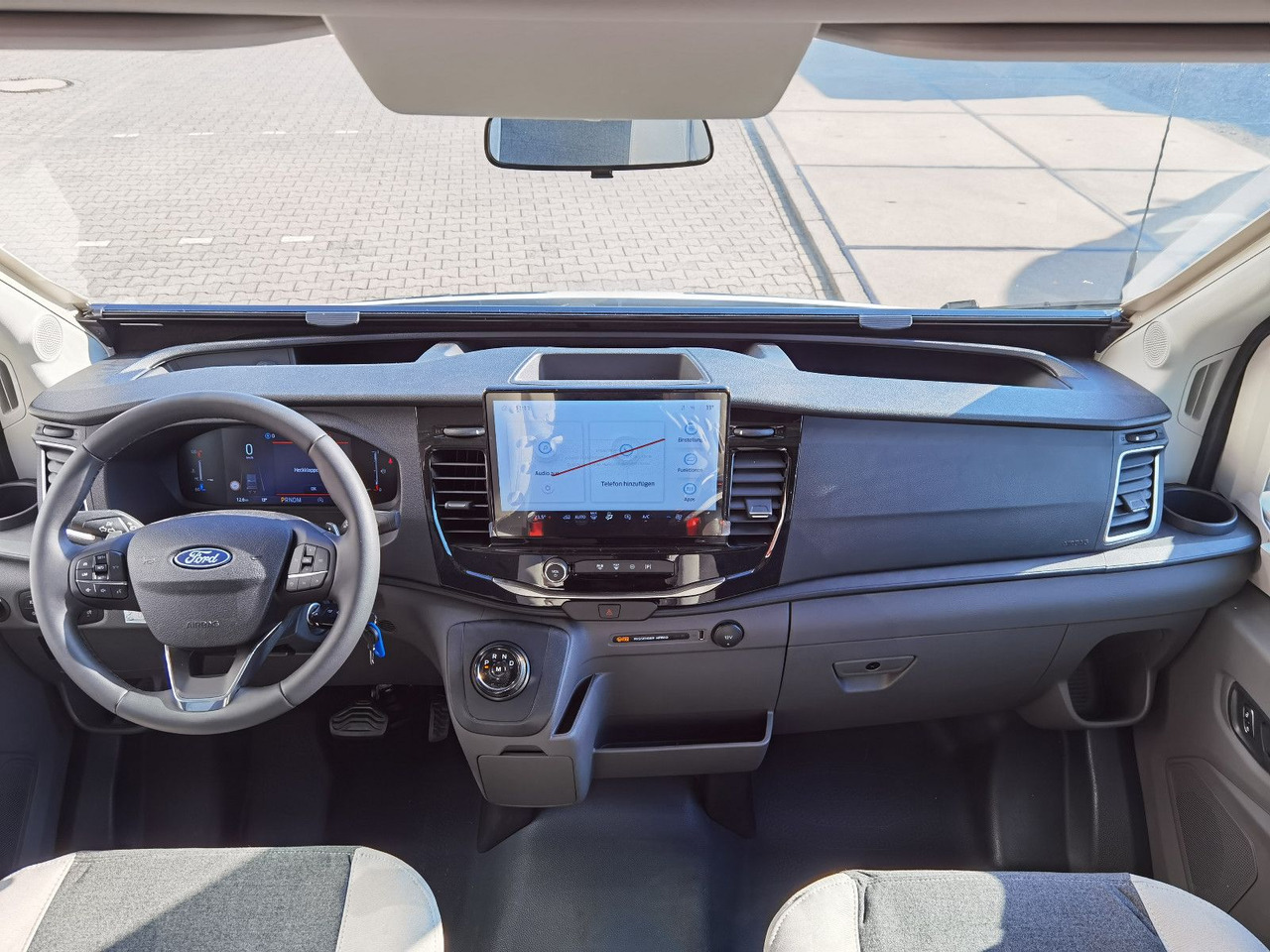 Полуинтегрированный автодом Chausson 650 TITANIUM / - 2026 - / 165PS - 8G. / HUBBETT: фото 12 Полуинтегрированный автодом Chausson 650 TITANIUM / - 2026 - / 165PS - 8G. / HUBBETT: фото 12