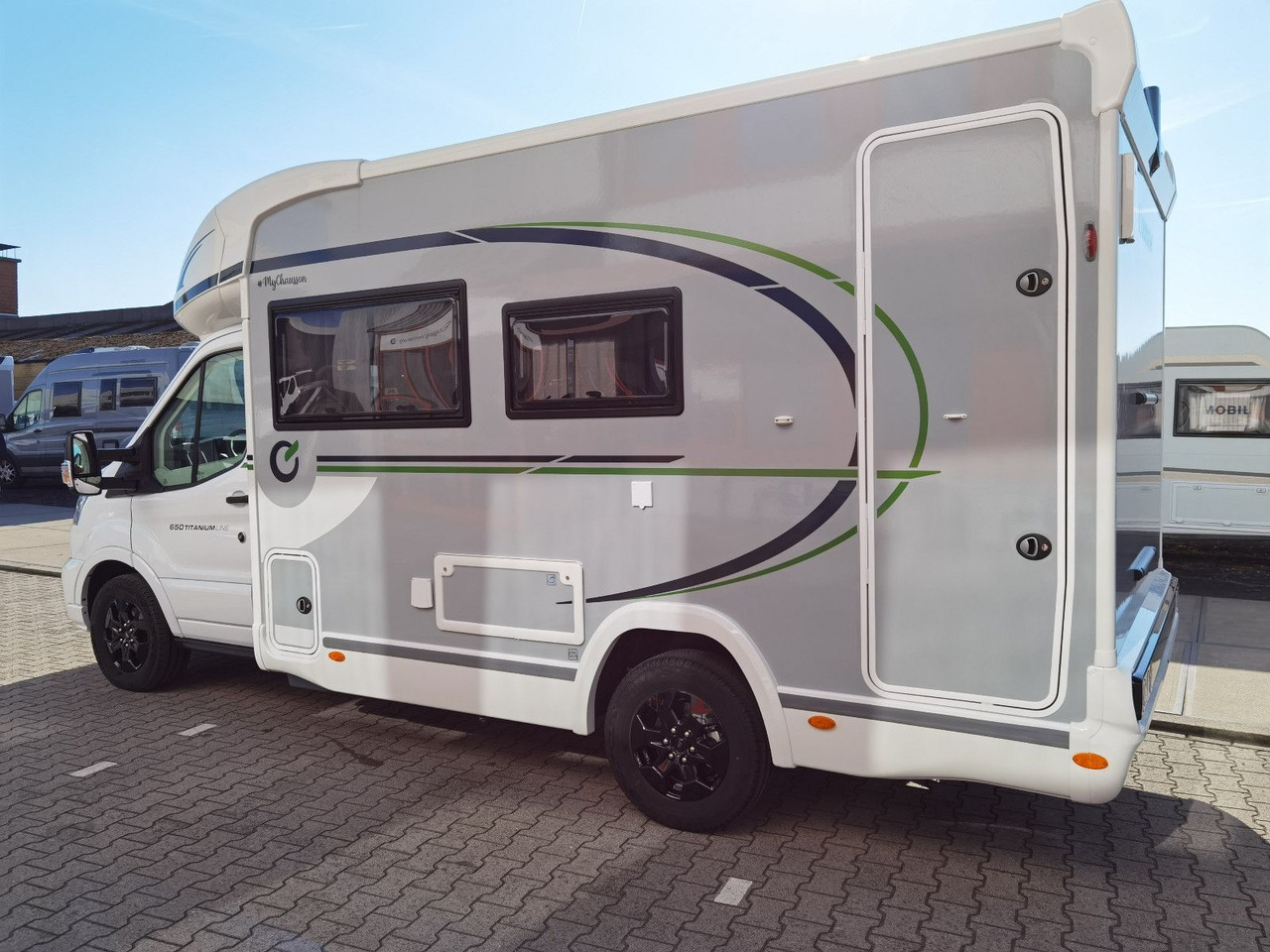 Полуинтегрированный автодом Chausson 650 TITANIUM / - 2026 - / 165PS - 8G. / HUBBETT: фото 5 Полуинтегрированный автодом Chausson 650 TITANIUM / - 2026 - / 165PS - 8G. / HUBBETT: фото 5