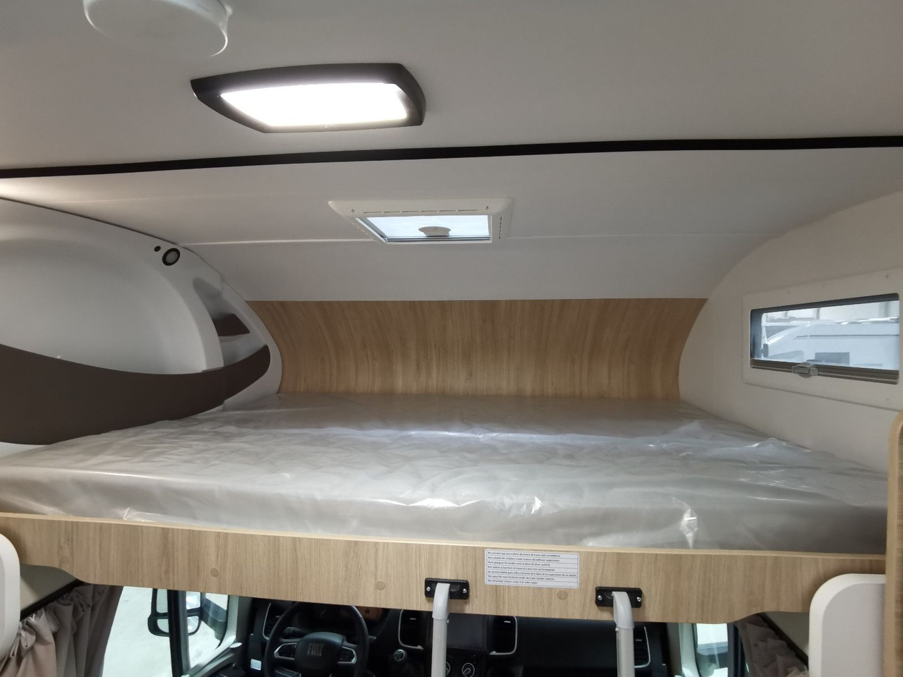 Альковный автодом Chausson C 514 FIRST LINE /140PS / ZUBEHÖR- PAKET / 5.99M: фото 18