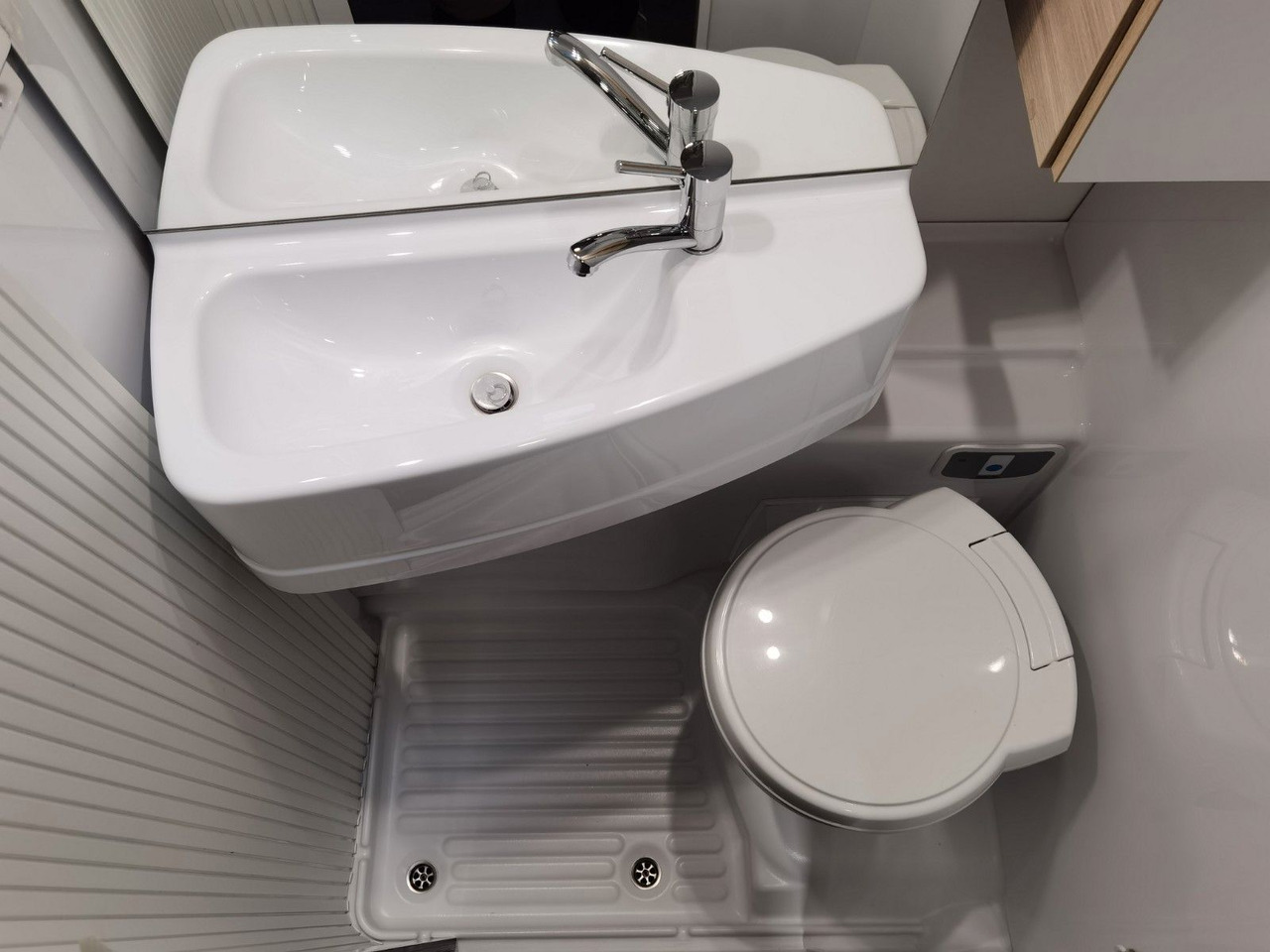 Chausson C 656 FIRST LINE /-2025- / 140PS / ETAGENBETTEN в лизинг Chausson C 656 FIRST LINE /-2025- / 140PS / ETAGENBETTEN: фото 27