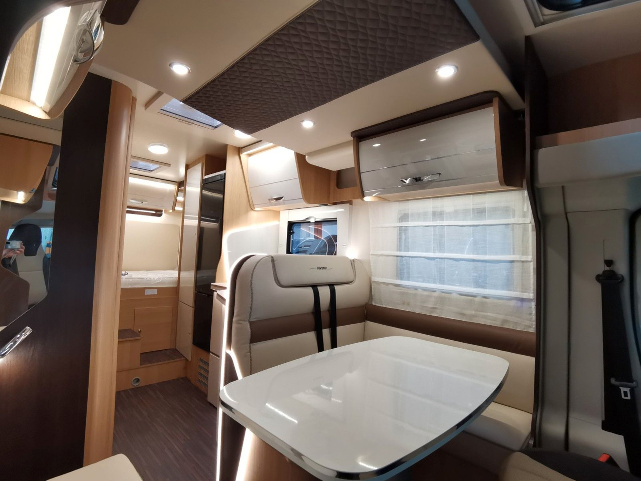 Полуинтегрированный автодом Forster T 699 HB / 140PS / HUBBETT & HECKBETT: фото 13 Полуинтегрированный автодом Forster T 699 HB / 140PS / HUBBETT & HECKBETT: фото 13