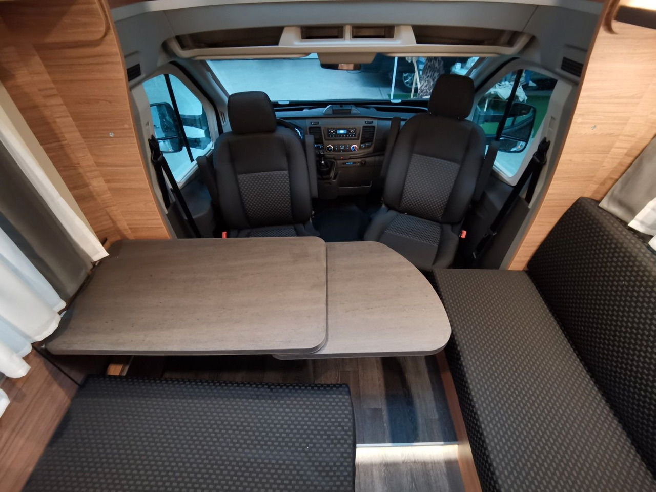 Полуинтегрированный автодом Weinsberg CARALOFT 650 MF / 155PS / TOP - AUSSTATTUNG: фото 13 Полуинтегрированный автодом Weinsberg CARALOFT 650 MF / 155PS / TOP - AUSSTATTUNG: фото 13