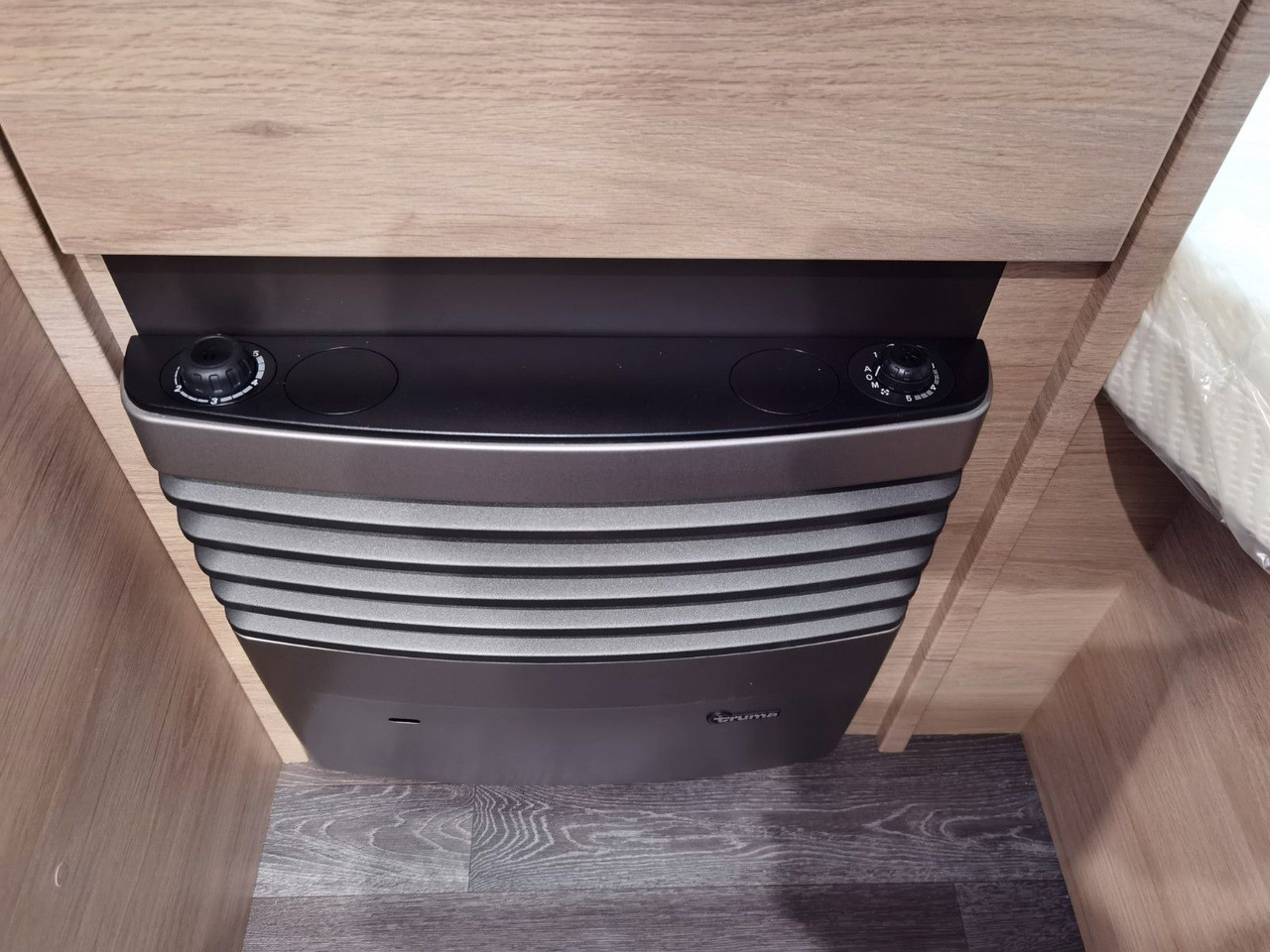 Прицеп дача Weinsberg CARAONE 390 QD  / -2026 -/ 1350 KG: фото 22