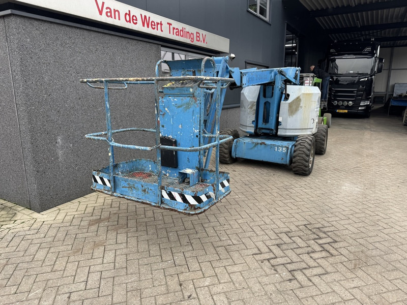 Genie Z-34/22 Knikarmhoogwerker 12.5M werkhoogte 4X4 Kubota Diesel 2007 - Коленчатый подъемник: фото 3 Genie Z-34/22 Knikarmhoogwerker 12.5M werkhoogte 4X4 Kubota Diesel 2007 - Коленчатый подъемник: фото 3