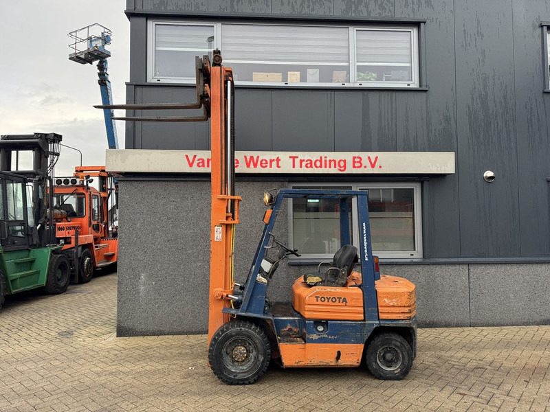 Toyota 02-5FD25 Duplo 300 Sideshift Toyota Diesel - Дизельный погрузчик: фото 5 Toyota 02-5FD25 Duplo 300 Sideshift Toyota Diesel - Дизельный погрузчик: фото 5