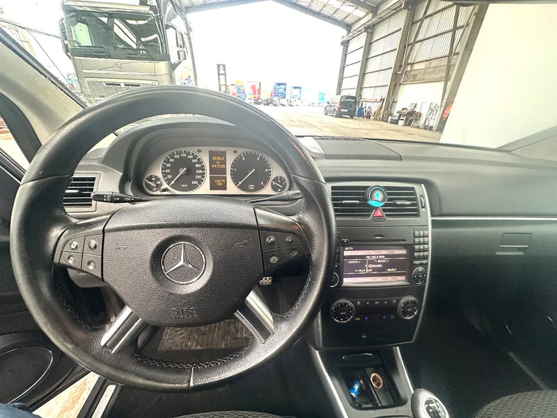 Седан Mercedes-Benz B-Klasse 180 CDI: фото 11