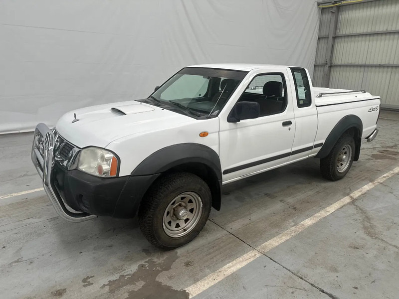 Nissan Navara 2.5 Di / EURO 3 - Легковой автомобиль: фото 1 Nissan Navara 2.5 Di / EURO 3 - Легковой автомобиль: фото 1