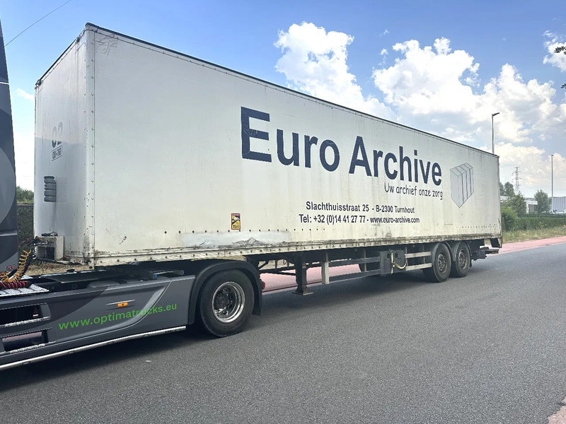 Renders S/00078 met laadklep - Полуприцеп-фургон: фото 3 Renders S/00078 met laadklep - Полуприцеп-фургон: фото 3