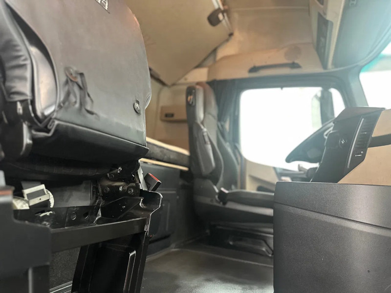 Тягач Mercedes-Benz Actros 1842 EURO 5: фото 7 Тягач Mercedes-Benz Actros 1842 EURO 5: фото 7