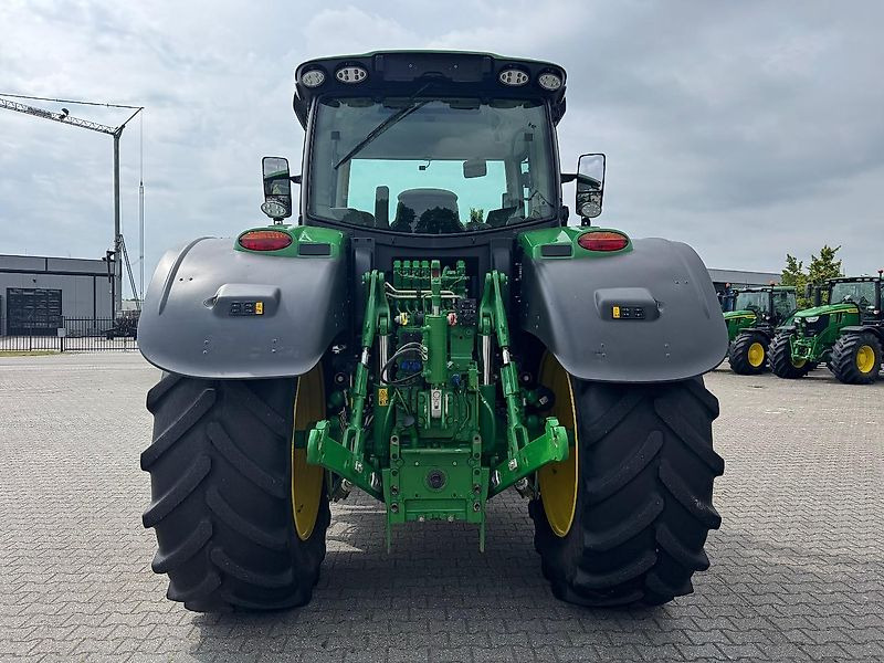 John Deere 6R215 AP 50KM COMMAND-PRO 2023 2690 UUR!!! - Трактор: фото 3 John Deere 6R215 AP 50KM COMMAND-PRO 2023 2690 UUR!!! - Трактор: фото 3