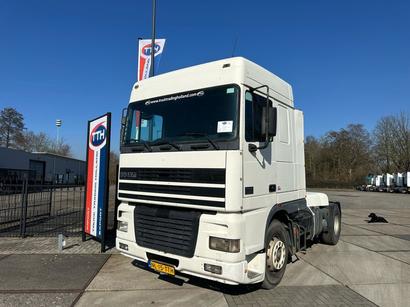 DAF XF95.430 SpaceCab Manual gearbox Euro2 - Тягач: фото 2 DAF XF95.430 SpaceCab Manual gearbox Euro2 - Тягач: фото 2