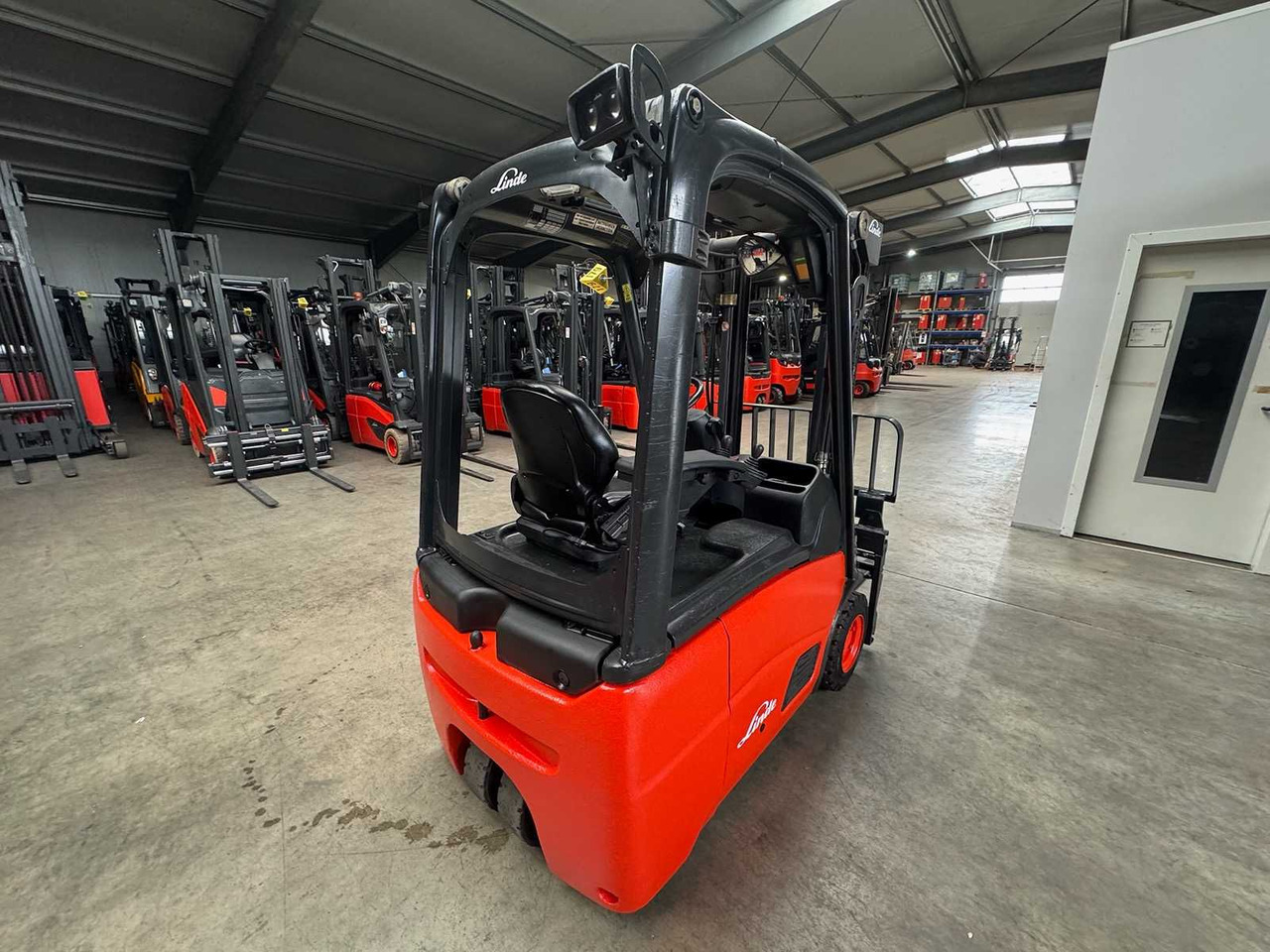 Вилочный погрузчик 04/2021 LINDE E16 1.600 KG 3.+4.: фото 7 Вилочный погрузчик 04/2021 LINDE E16 1.600 KG 3.+4.: фото 7