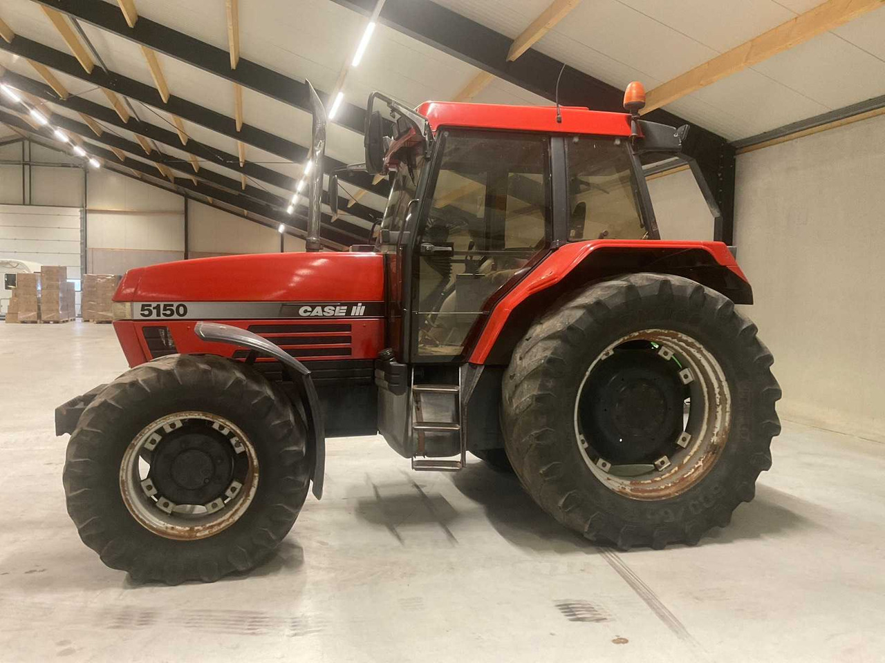 1995 CASE IH MAXXUM 5150 PLUS ALL-WHEEL DRIVE FARM TRACTOR - Трактор: фото 2 1995 CASE IH MAXXUM 5150 PLUS ALL-WHEEL DRIVE FARM TRACTOR - Трактор: фото 2