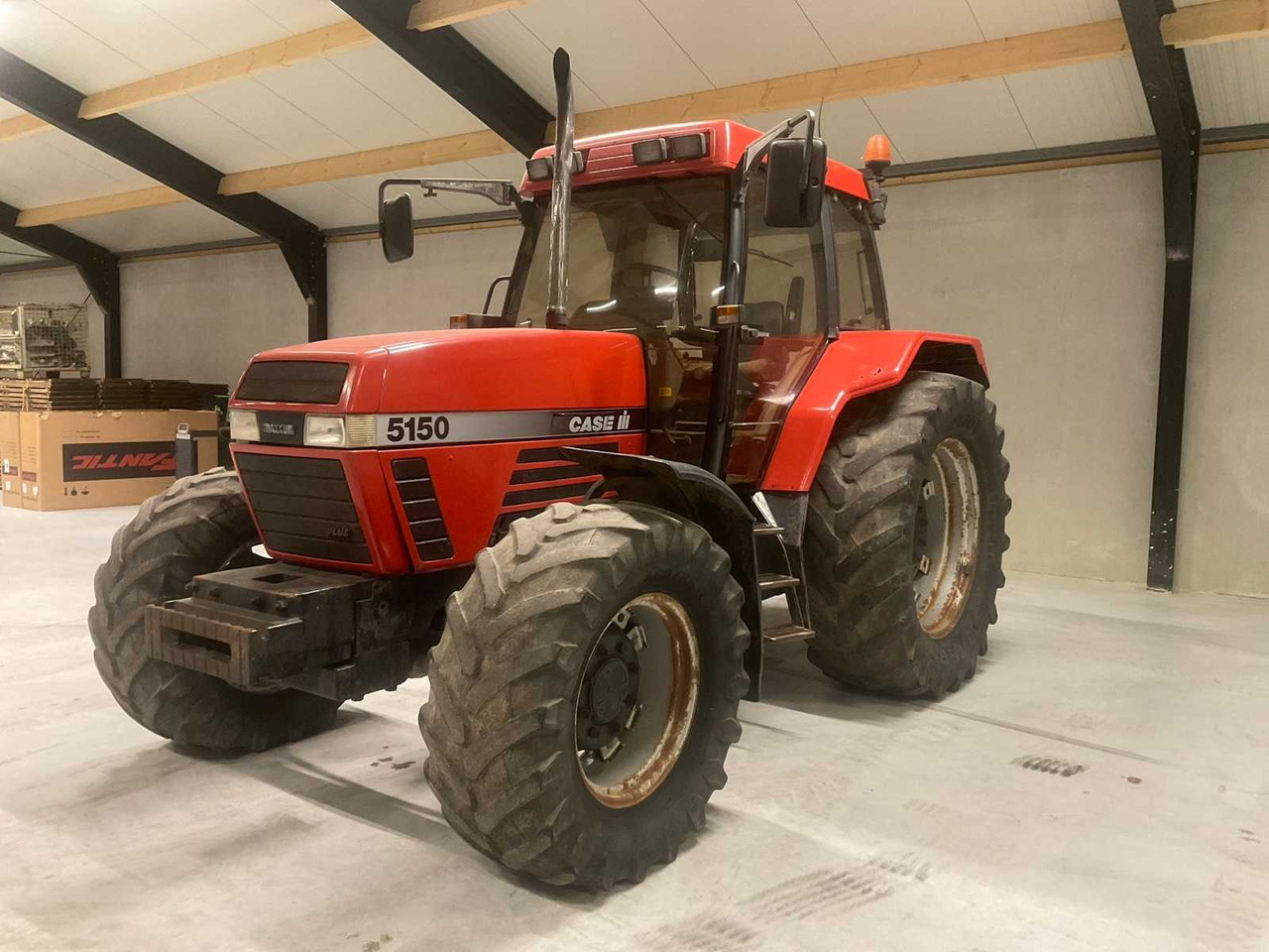 1995 CASE IH MAXXUM 5150 PLUS ALL-WHEEL DRIVE FARM TRACTOR - Трактор: фото 1 1995 CASE IH MAXXUM 5150 PLUS ALL-WHEEL DRIVE FARM TRACTOR - Трактор: фото 1