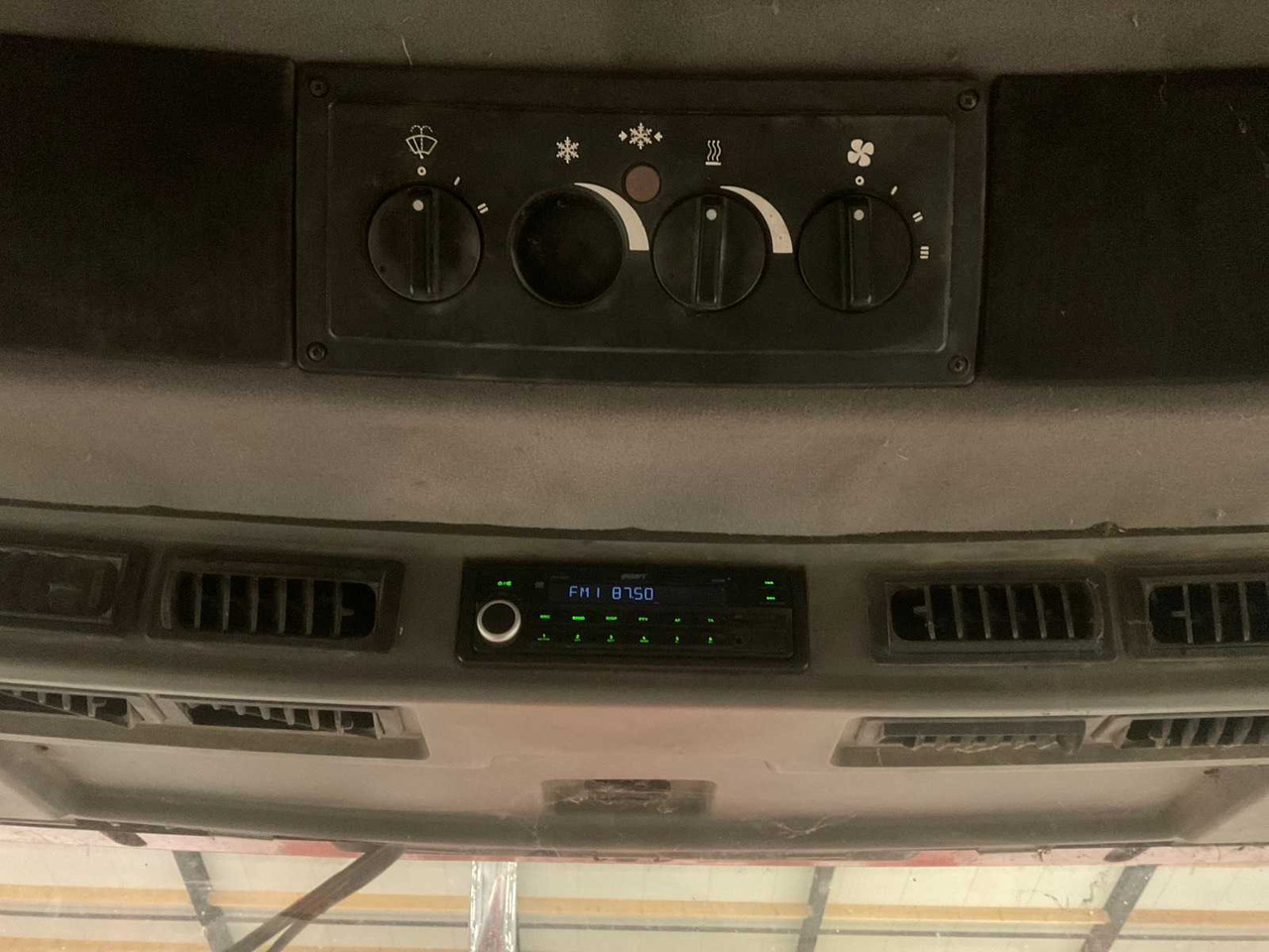 Трактор 1995 CASE IH MAXXUM 5150 PLUS ALL-WHEEL DRIVE FARM TRACTOR: фото 16