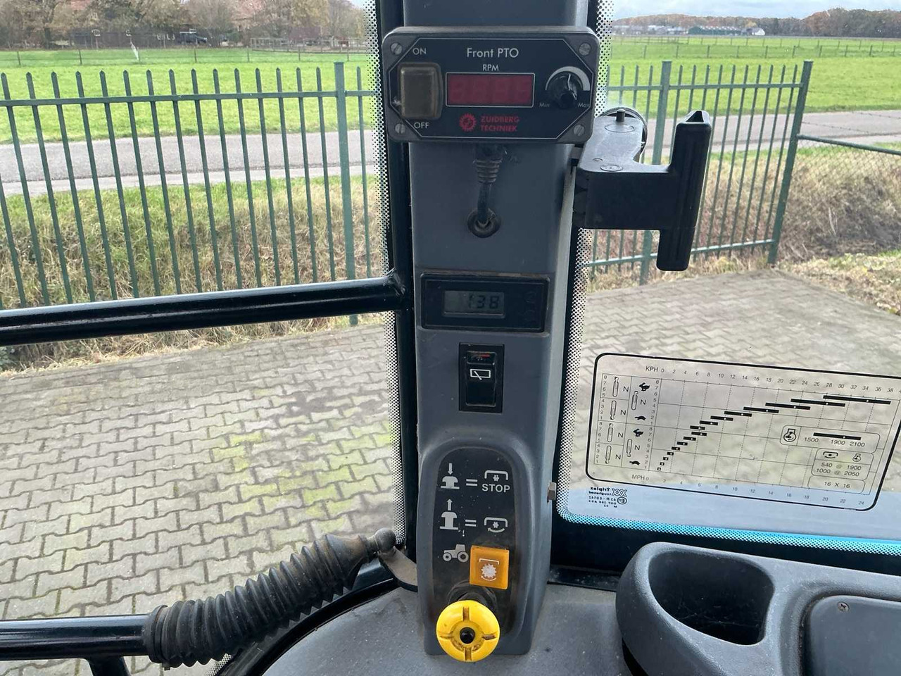 Трактор 1998 NEW HOLLAND TS115 ALL-WHEEL DRIVE FARM TRACTOR: фото 22