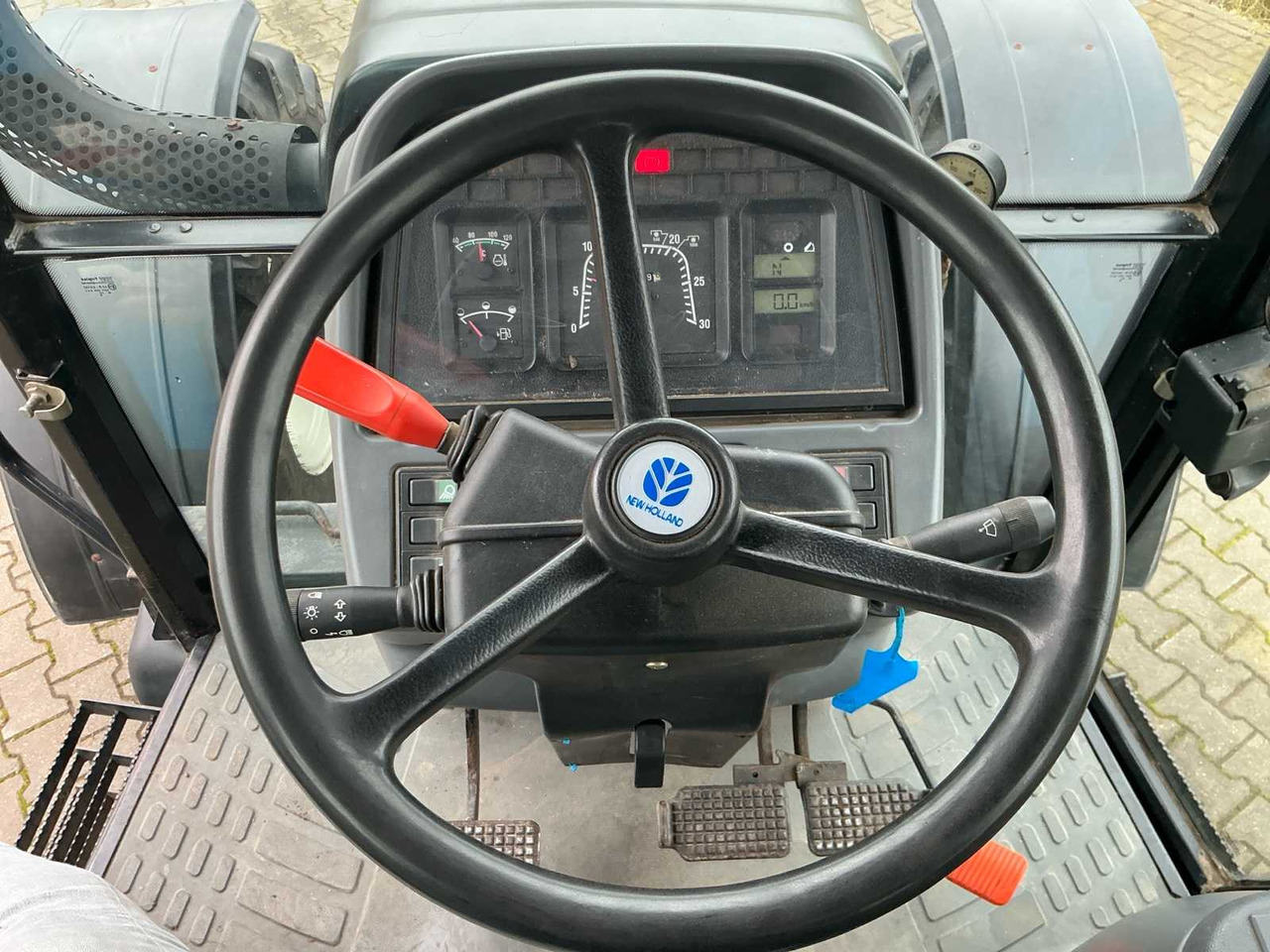 Трактор 1998 NEW HOLLAND TS115 ALL-WHEEL DRIVE FARM TRACTOR: фото 18