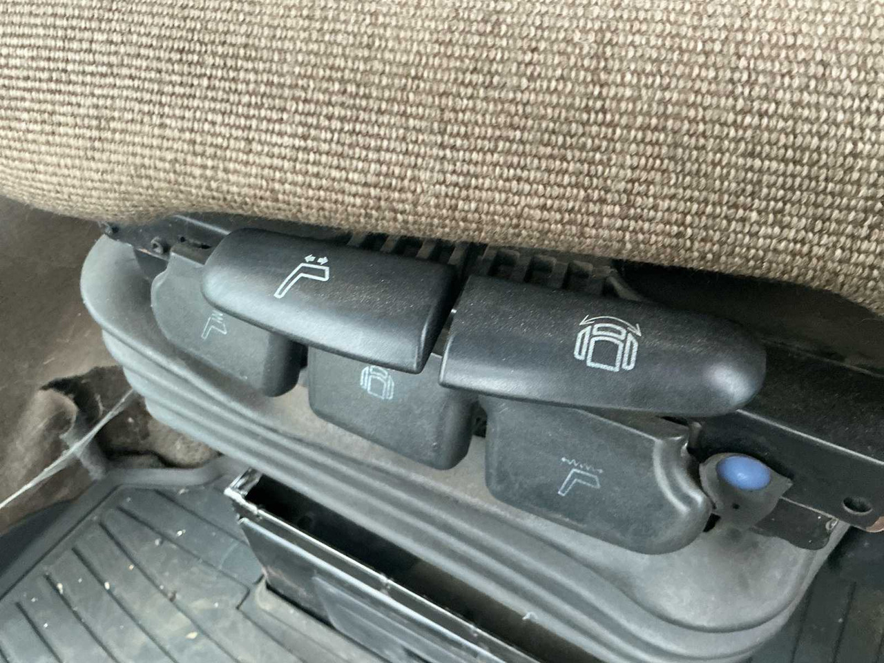 Трактор 2004 JOHN DEERE 7920 ALL-WHEEL DRIVE FARM TRACTOR: фото 16