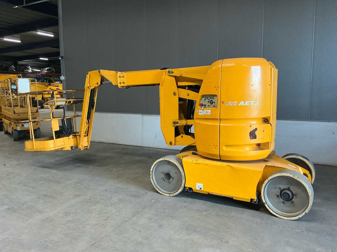 2005 MANITOU 120 AETJ AERIAL PLATFORM - Подъёмник: фото 3 2005 MANITOU 120 AETJ AERIAL PLATFORM - Подъёмник: фото 3