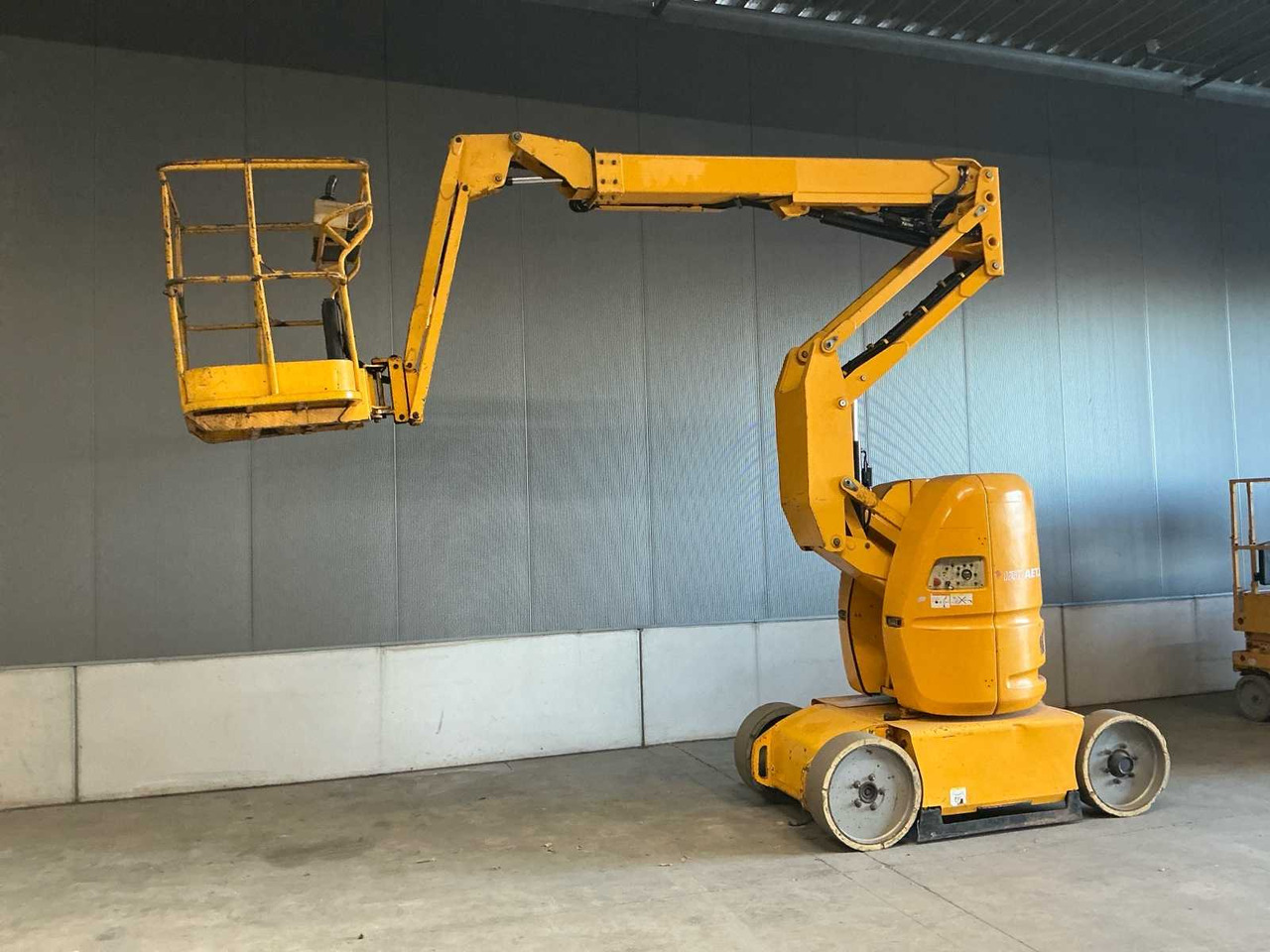 2005 MANITOU 120 AETJ AERIAL PLATFORM - Подъёмник: фото 2 2005 MANITOU 120 AETJ AERIAL PLATFORM - Подъёмник: фото 2