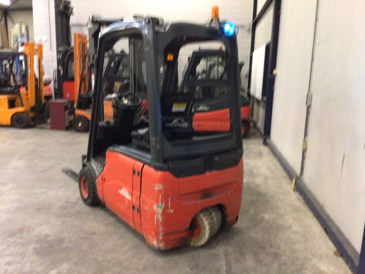 2007 LINDE E16 FORKLIFT - Вилочный погрузчик: фото 3 2007 LINDE E16 FORKLIFT - Вилочный погрузчик: фото 3