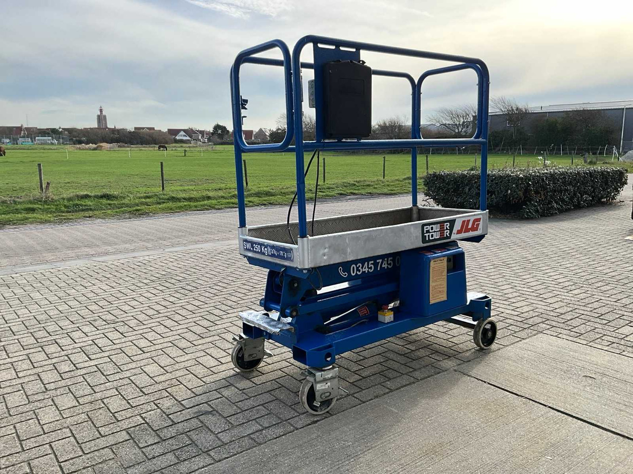 2009 JLG POWER TOWER AERIAL PLATFORM - Подъёмник: фото 3 2009 JLG POWER TOWER AERIAL PLATFORM - Подъёмник: фото 3