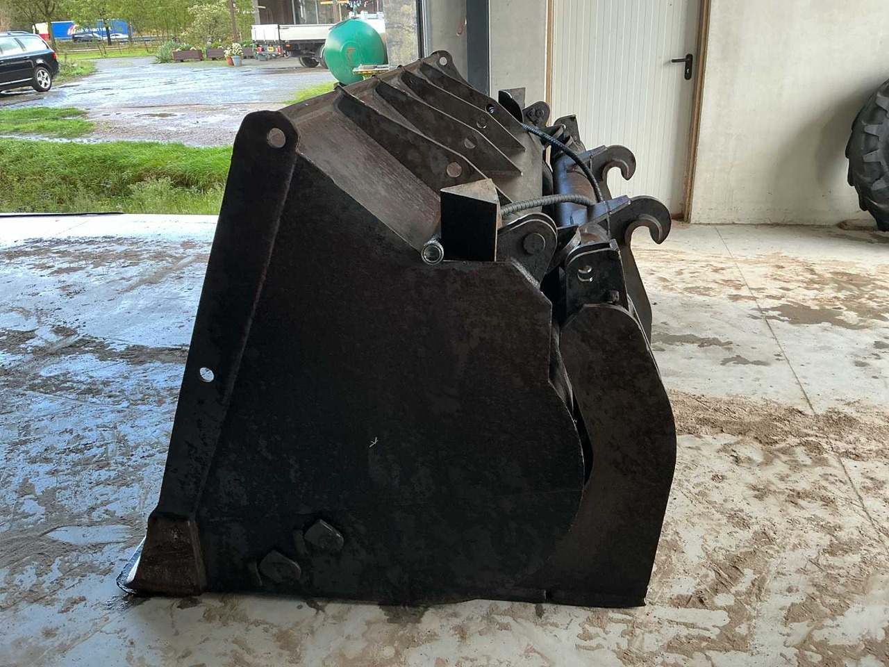 2012 Heavy duty steel body/ground bed - Ковш для экскаватора: фото 2 2012 Heavy duty steel body/ground bed - Ковш для экскаватора: фото 2