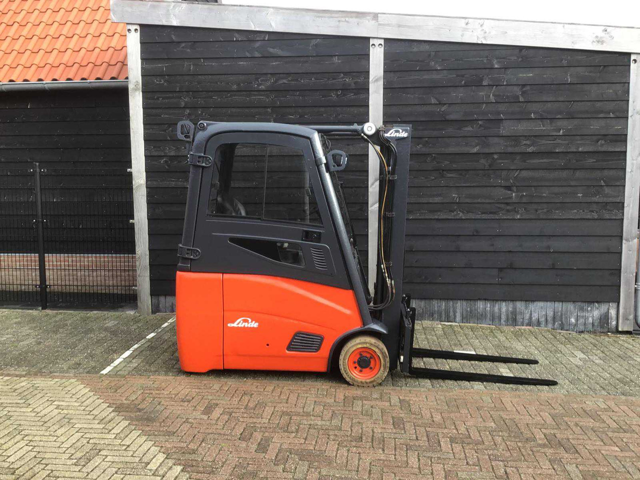 2014 LINDE E16H-01 FORKLIFT - Вилочный погрузчик: фото 4 2014 LINDE E16H-01 FORKLIFT - Вилочный погрузчик: фото 4