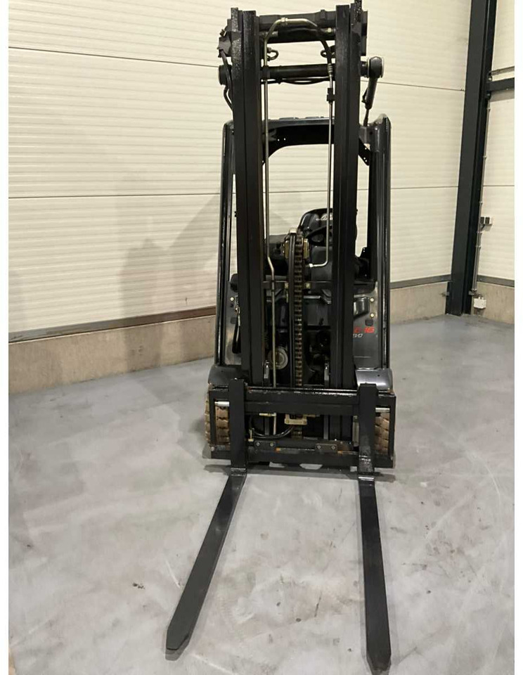 2015 LINDE E16-02 1600KG 3915HOUR FORKLIFT - Вилочный погрузчик: фото 5 2015 LINDE E16-02 1600KG 3915HOUR FORKLIFT - Вилочный погрузчик: фото 5