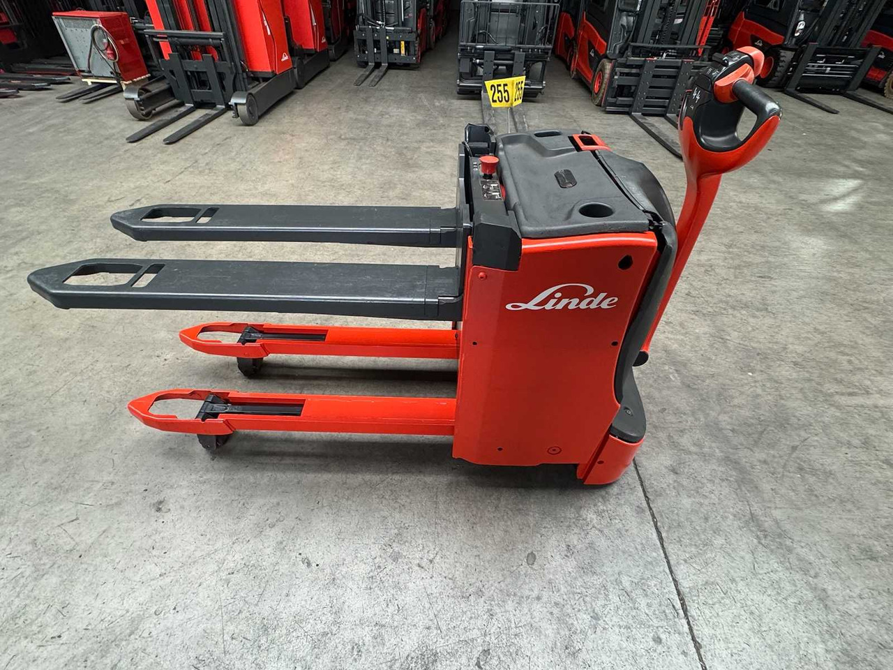 2016 LINDE T16L PALLET TRUCK ANT STACKER INITIAL STROKE 1,847 HOURS - Вилочный погрузчик: фото 1 2016 LINDE T16L PALLET TRUCK ANT STACKER INITIAL STROKE 1,847 HOURS - Вилочный погрузчик: фото 1