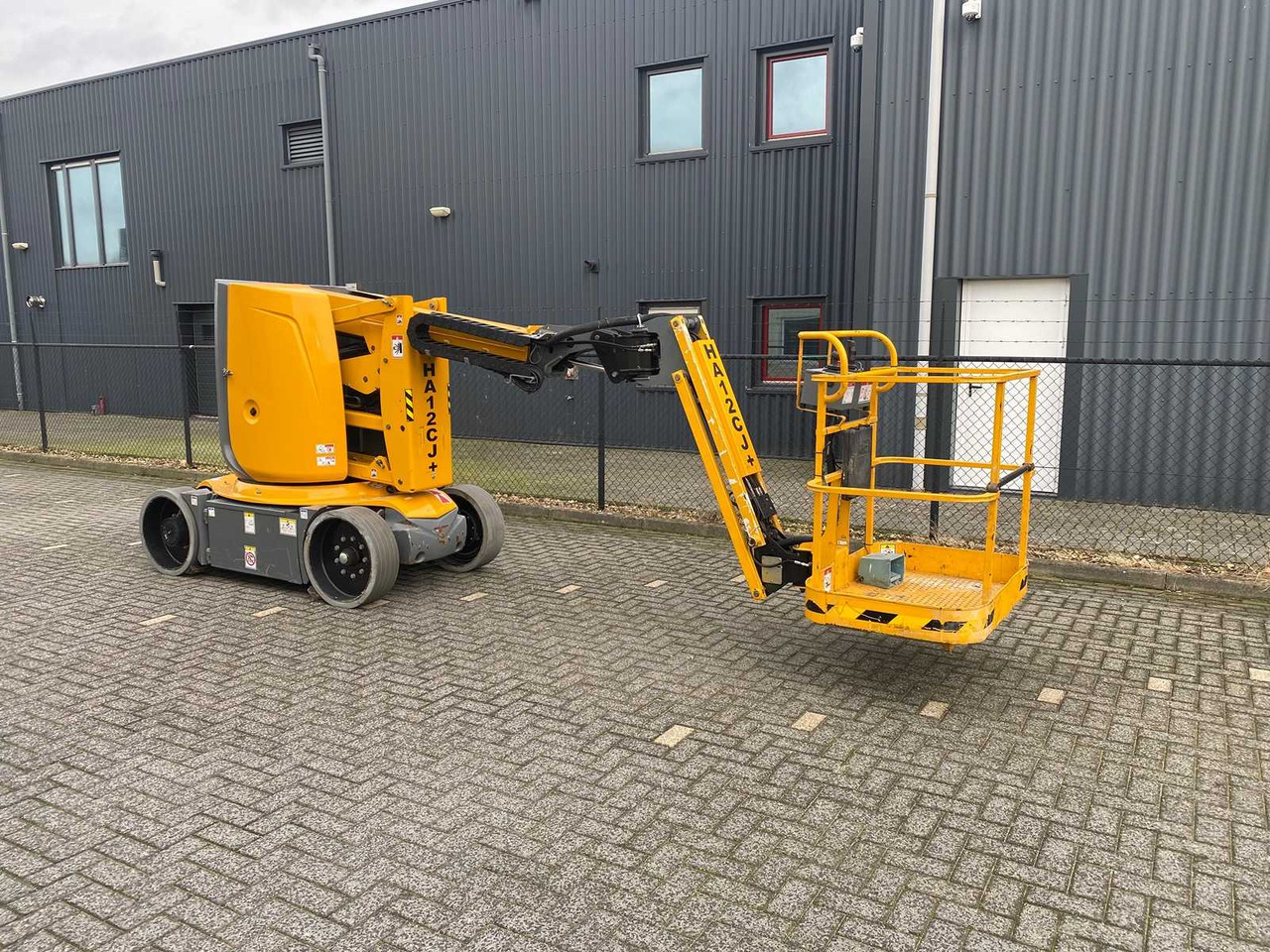 2019 HAULOTTE HA12CJ+ AERIAL PLATFORM - Подъёмник: фото 4 2019 HAULOTTE HA12CJ+ AERIAL PLATFORM - Подъёмник: фото 4